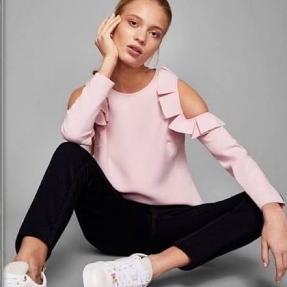 Ted Baker London STEFFE Ruffle Shoulder Top